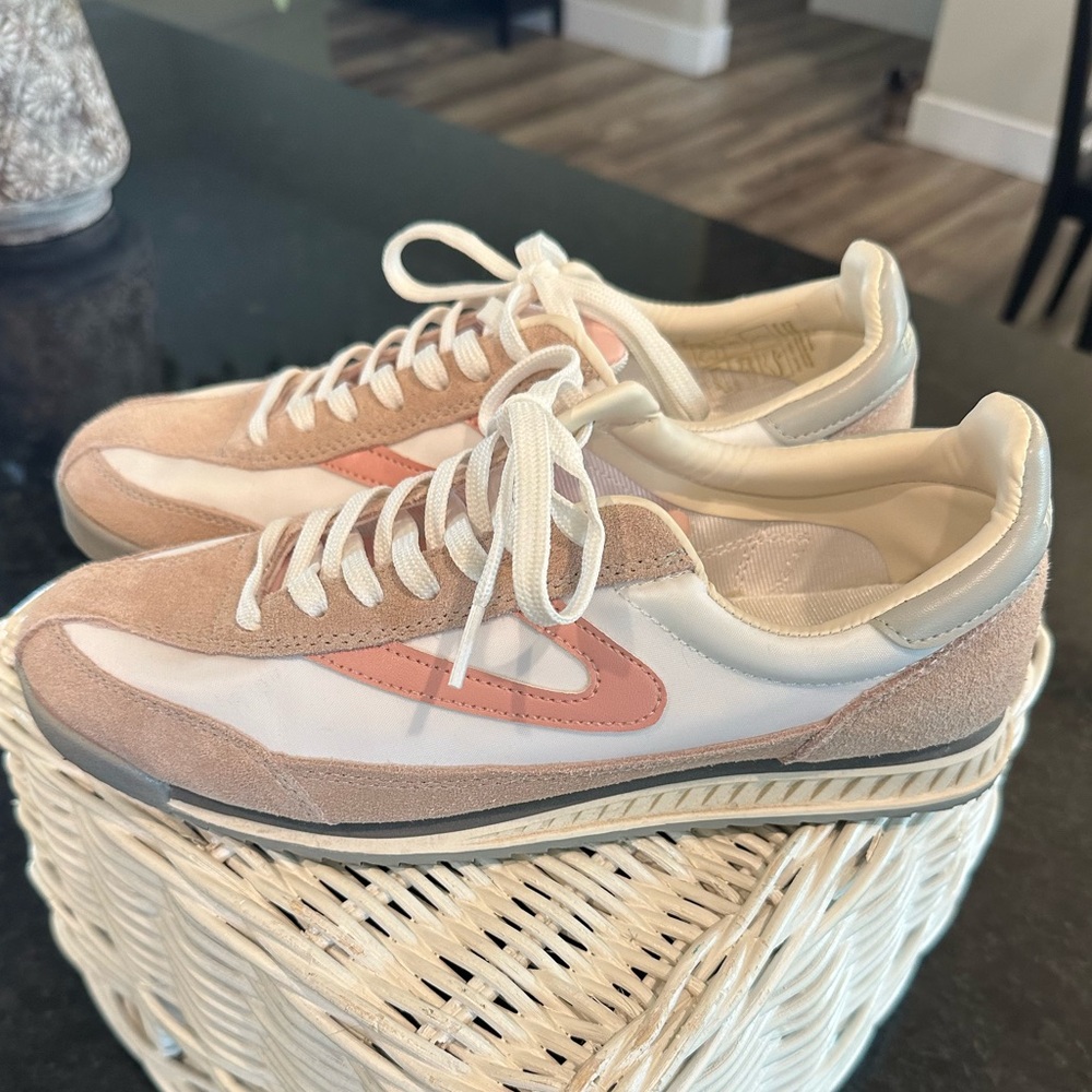 Tretorn Rawlins White and Pink Women's Sneakers size 10